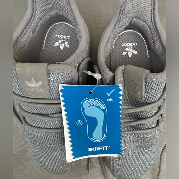 NWT - Adidas Tubular Shadow size 10K - Picture 2 of 4
